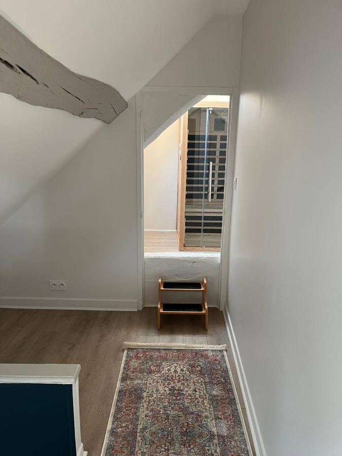 Les Clos De Givry - Clos Theodore - Appartement 88M2 Climatise Avec Sauna Et Petite Terrasse Luaran gambar