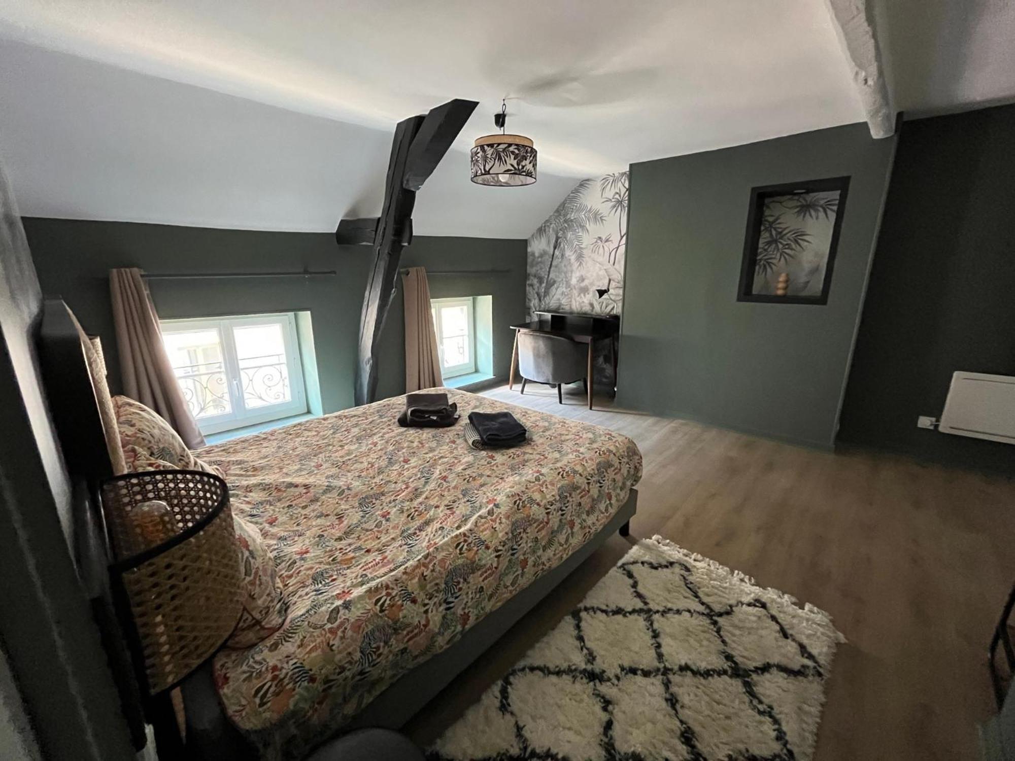 Les Clos De Givry - Clos Theodore - Appartement 88M2 Climatise Avec Sauna Et Petite Terrasse Luaran gambar